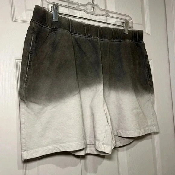 Vero Moda Size XL Betty Black Ombre Sweat Shorts - Picture 2 of 7